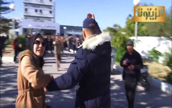 Une journaliste de Zitouna TV agresse par un enseignant  Sfax